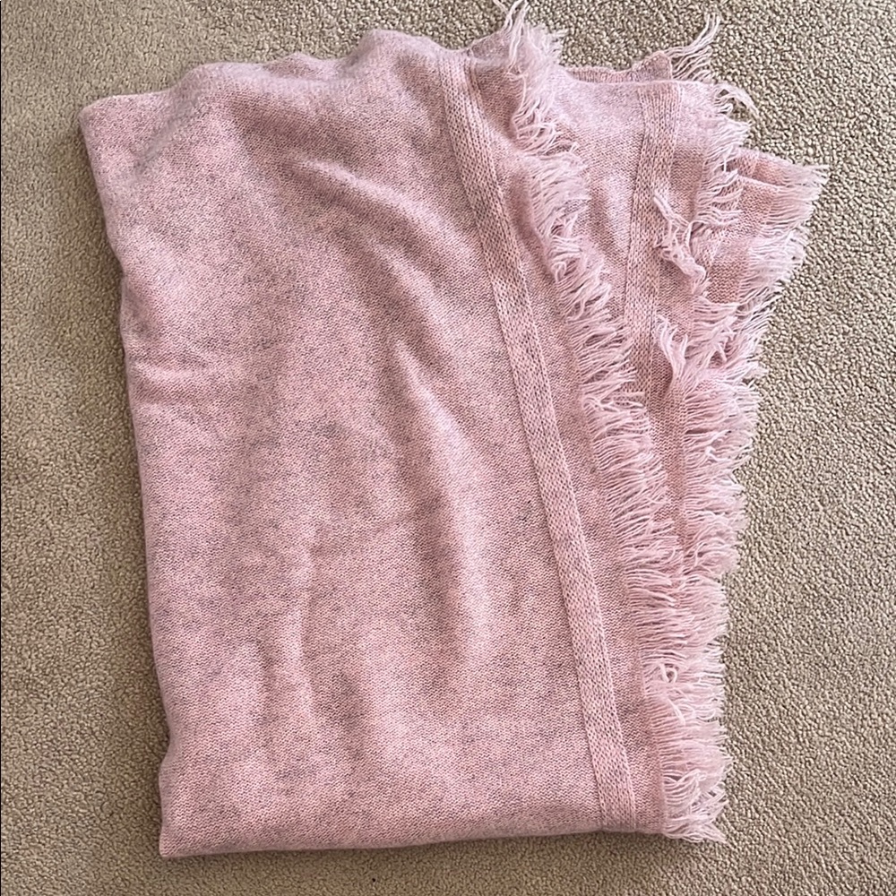 Autumn Cashmere Elegant Pink Fringed shawl/scarf